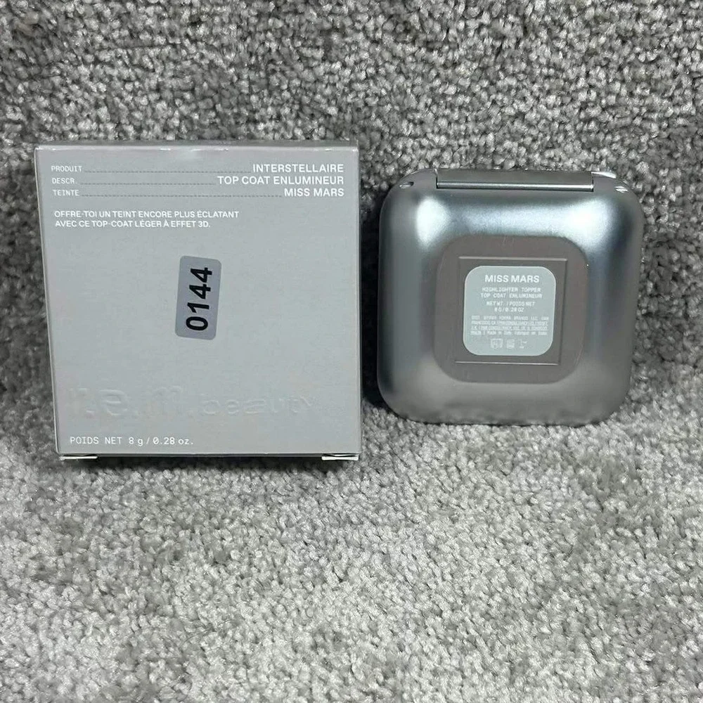 R.E.M. Beauty Interstellar Highlighter Topper Miss Mars NIB Full Size 8g/0.28 oz